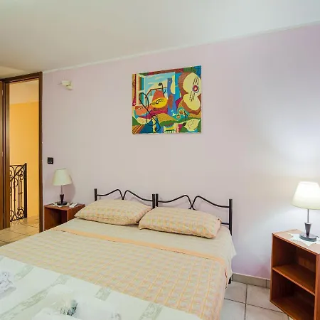 Belvilla By Oyo Gabriella Catania Villa *